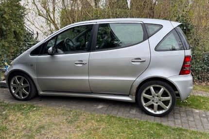 Mercedes A 210