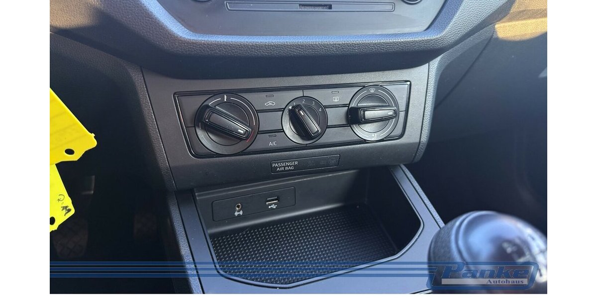 Seat Ibiza 1.0 TSI Reference*Tempo*BT*Klima*1.Hand 134.624 km 7.480 &euro; Berlin 13187