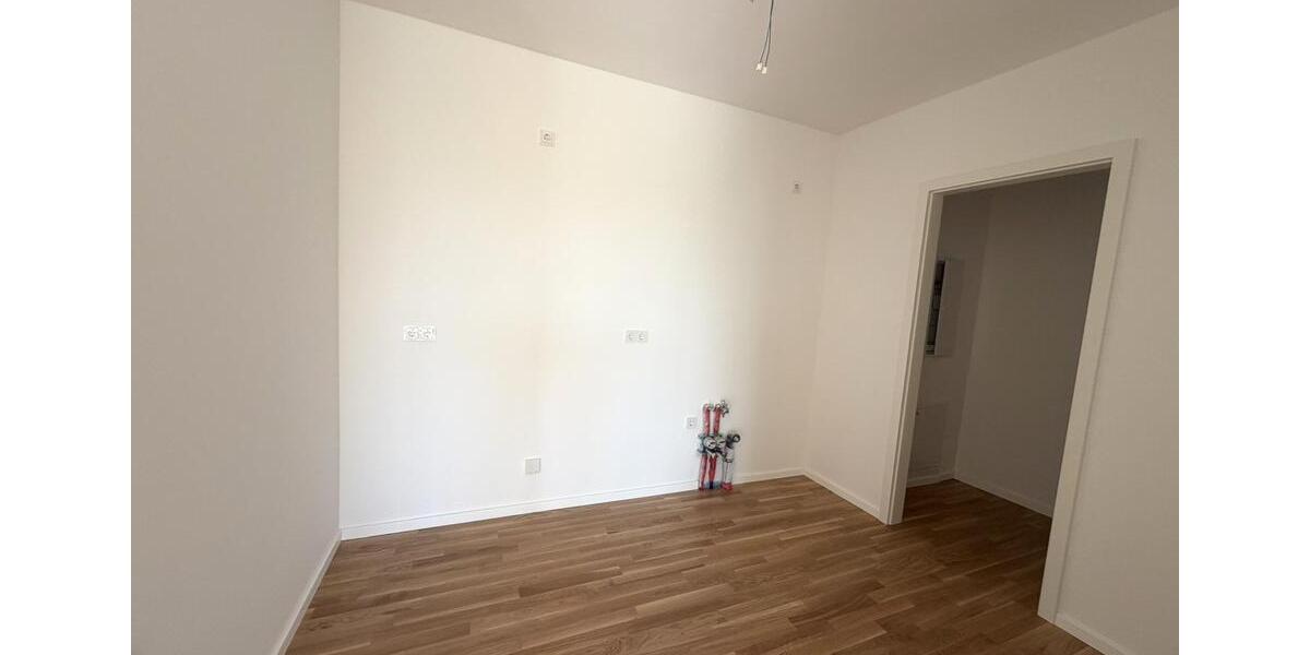 Etagenwohnung Nauen - 3 Zimmer, 63 m&sup2;, 885&euro; | Angebot:26427529
