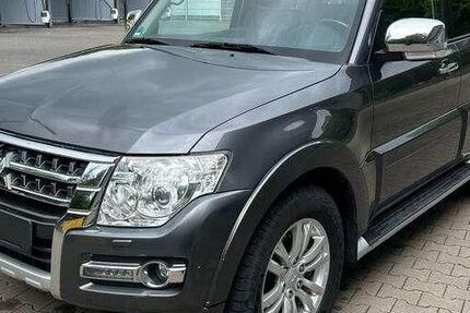 Mitsubishi Pajero 49.986 km 34.950 &euro; Teltow 14513