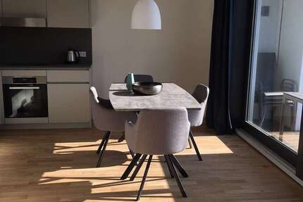 Wohnung Berlin Mitte - 2 Zimmer, 57 m&sup2;, 1.700&euro; | Angebot:26828376