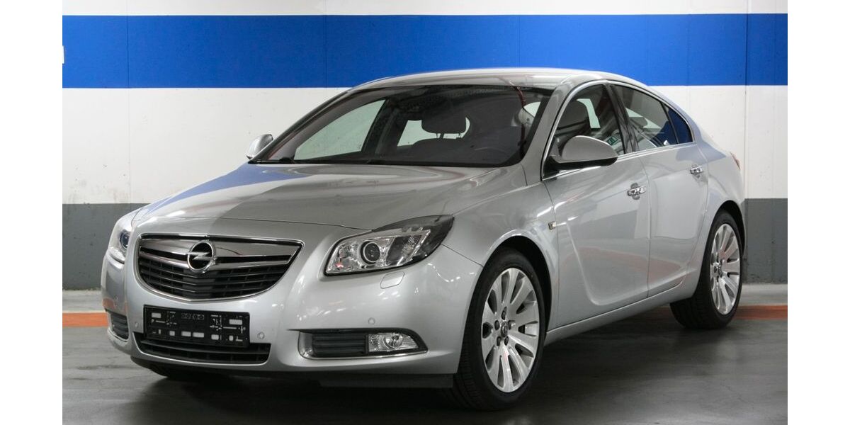 Opel Insignia 123.000 km 8.900 &euro; Berlin 10785