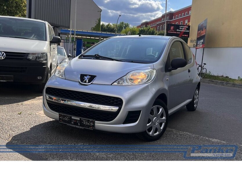 Peugeot 107 1.0 Petit Filou 70* 01/25 letzter Service * 47.106 km 2.990 € Berlin 13187