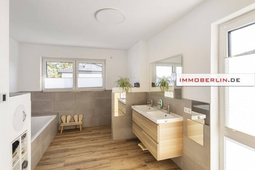 Einfamilienhaus Ludwigsfelde - 5 Zimmer, 185 m&sup2;, 999.000&euro; | Angebot:26358462