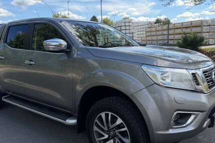 Nissan Navara 213.310 km 14.900 &euro; Berlin 12277