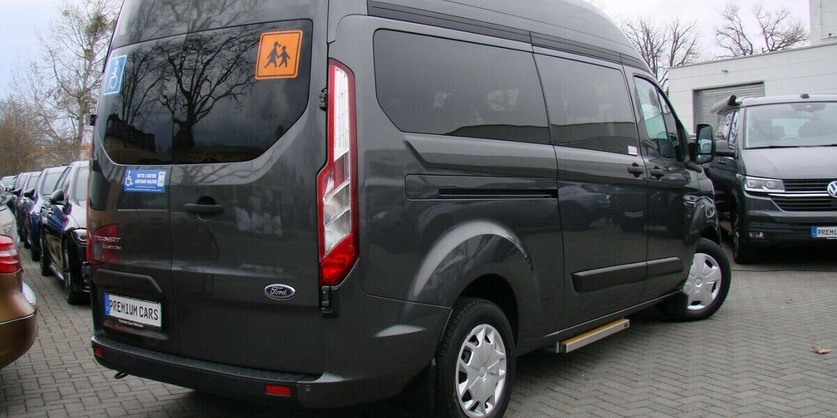 Ford Transit Custom Titanium 320 L2 H2 Behindertengerec 46.628 km 39.990 &euro; Falkensee 14612