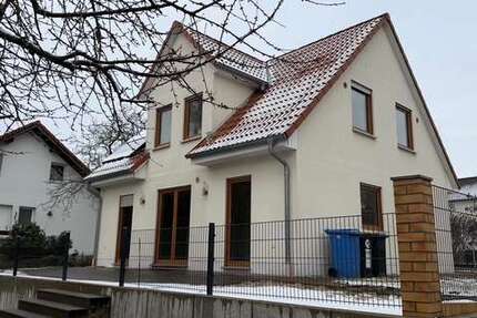 Haus Potsdam - 4 Zimmer, 120 m&sup2;, 750.000&euro; | Angebot:24683676