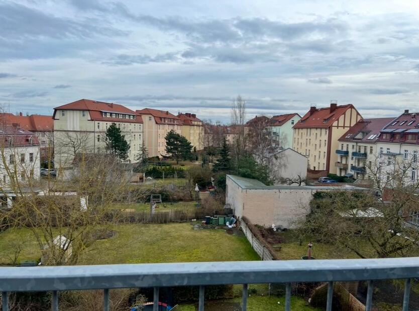 Dachgeschosswohnung 2 Zimmer in Babelsberg zimmer