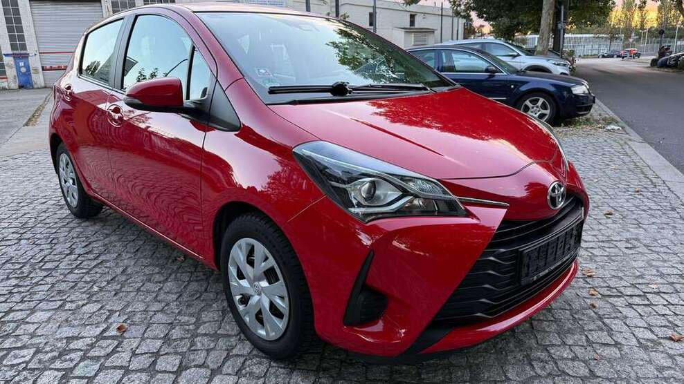 Toyota Yaris 38.758 km 10.600 € Berlin 13088