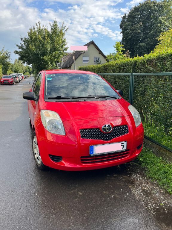 Toyota Yaris 90.500 km 4.000 € Berlin 12524