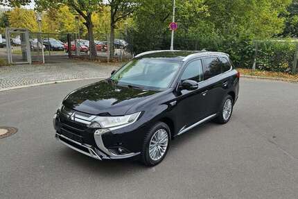 Mitsubishi Outlander 36.000 km 19.900 € Berlin 10709