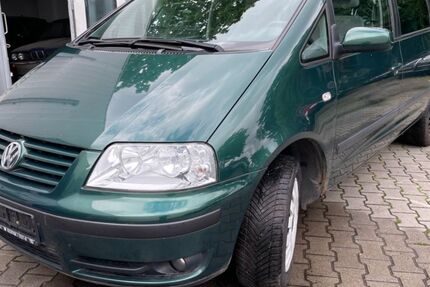 VW Sharan 140.629 km 5.950 € Berlin 12349