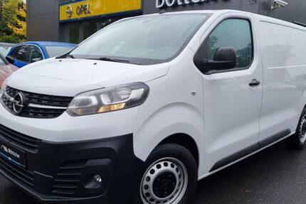 Opel Vivaro 12.861 km 24.780 € Potsdam 14480