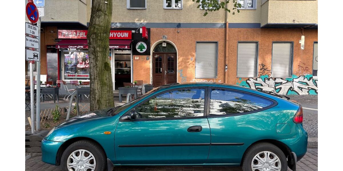 Mazda 323 106.000 km 550 &euro; Berlin 13347
