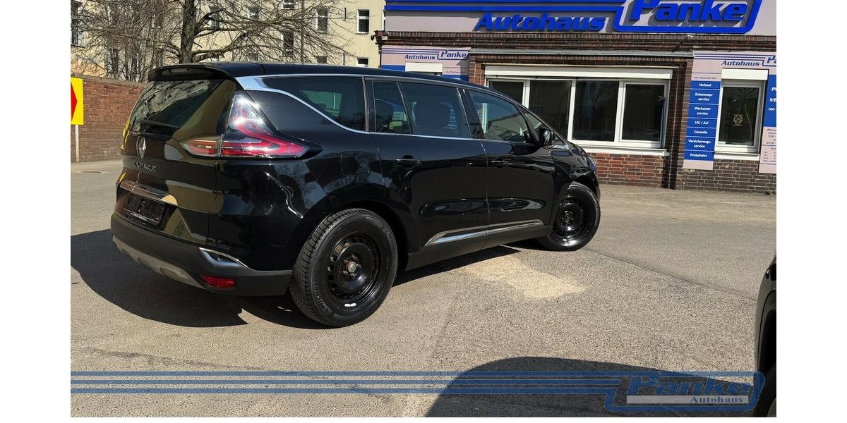 Renault Espace Initiale Paris*Pano*7-Sitz*HUD*TV*1-Hand* 141.944 km 16.490 &euro; Berlin 13187