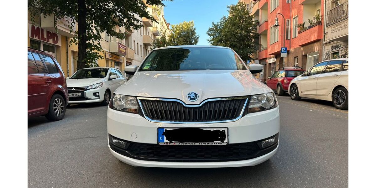 Skoda Rapid 59.000 km 9.690 € Berlin 12055