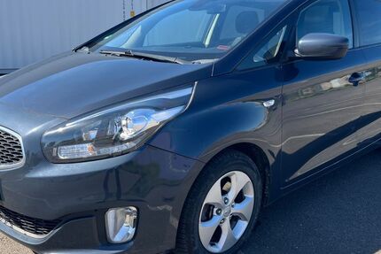 Kia Carens 216.000 km 3.799 &euro; Berlin 12057