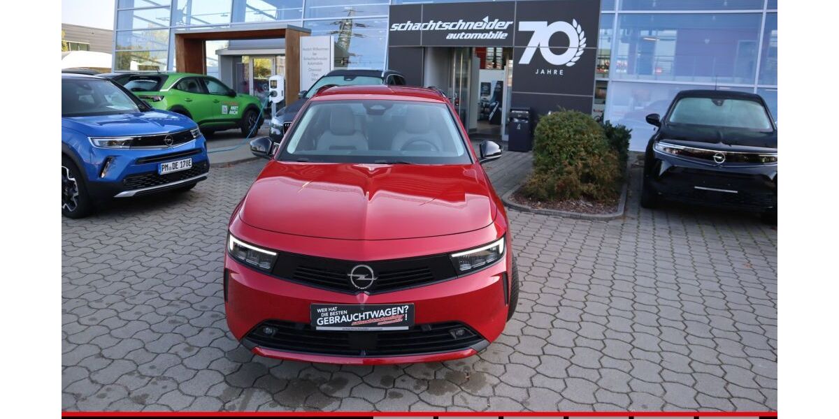 Opel Astra 8.246 km 22.490 € Potsdam 14482