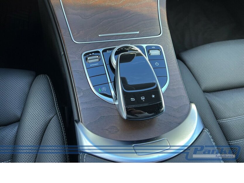 Mercedes-Benz C 250 C -Klasse*LED*Navi*R+F-Cam*Leder*Belüftete 87.057 km 17.990 € Berlin 13187