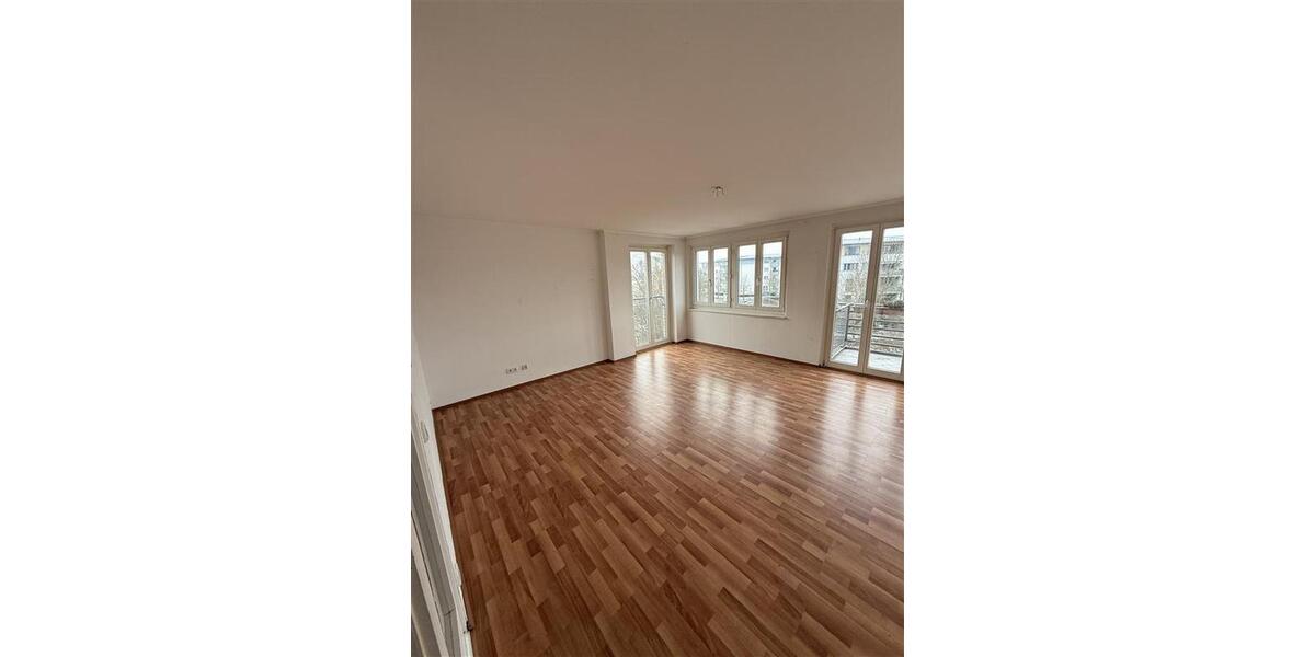 Etagenwohnung Falkensee - 3 Zimmer, 89 m&sup2;, 1.044&euro; | Angebot:25236228