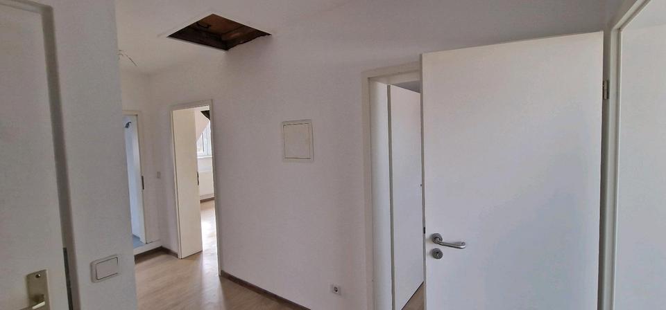 Dachgeschoßwohnung Teltow - 3 Zimmer, 105 m&sup2;, 1.195&euro; | Angebot:25649658