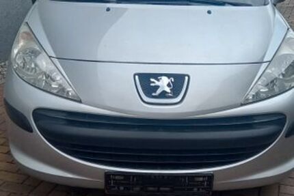 Peugeot 207 153.881 km 2.100 &euro; Köpenick 12555
