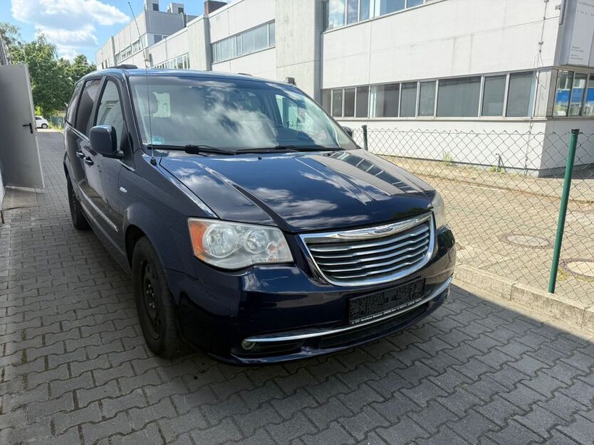 Chrysler Grand Voyager 260.100 km 8.990 € Berlin 12277
