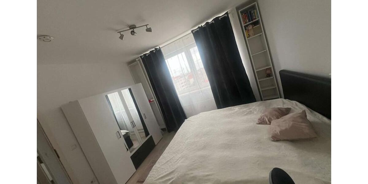 Etagenwohnung Berlin Neukölln - 2 Zimmer, 70 m&sup2;, 700&euro; | Angebot:26072329