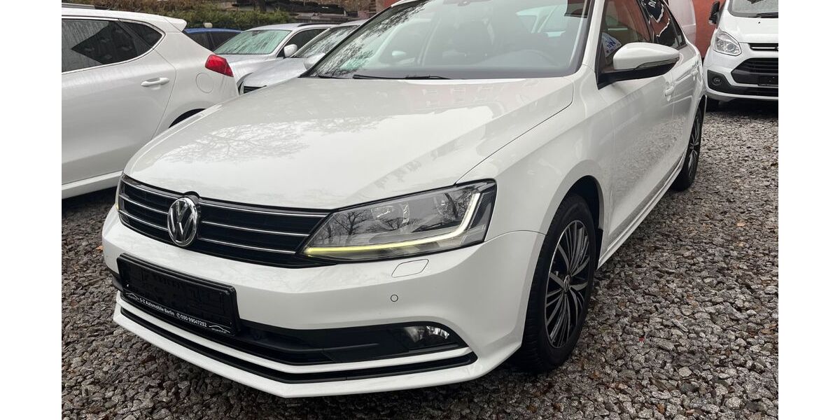 VW Jetta 122.000 km 10.999 € Berlin 12055