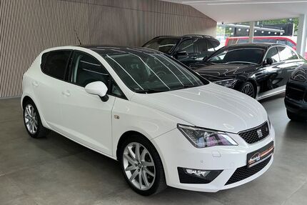 Seat Ibiza 105.946 km 9.950 € Brandenburg an der Havel 14772