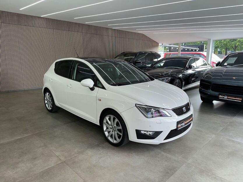 Seat Ibiza 105.946 km 9.950 € Brandenburg an der Havel 14772