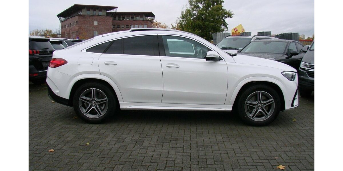 Mercedes-Benz GLE 300 d Coupe AMG 4M Pano 360° Airmatic AHK Burm 2.480 km 84.980 &euro; Falkensee 14612
