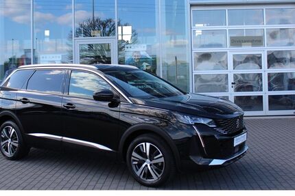 Peugeot 5008 48.726 km 22.991 &euro; Potsdam 14482