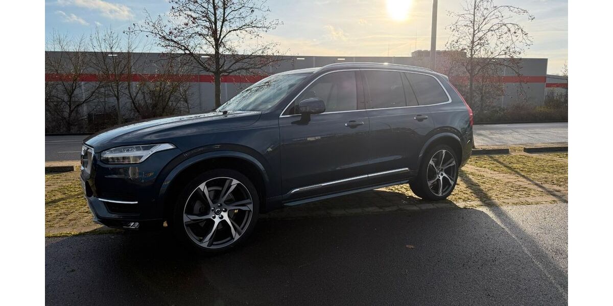 Volvo XC90 107.000 km 34.999 &euro; Berlin 13053