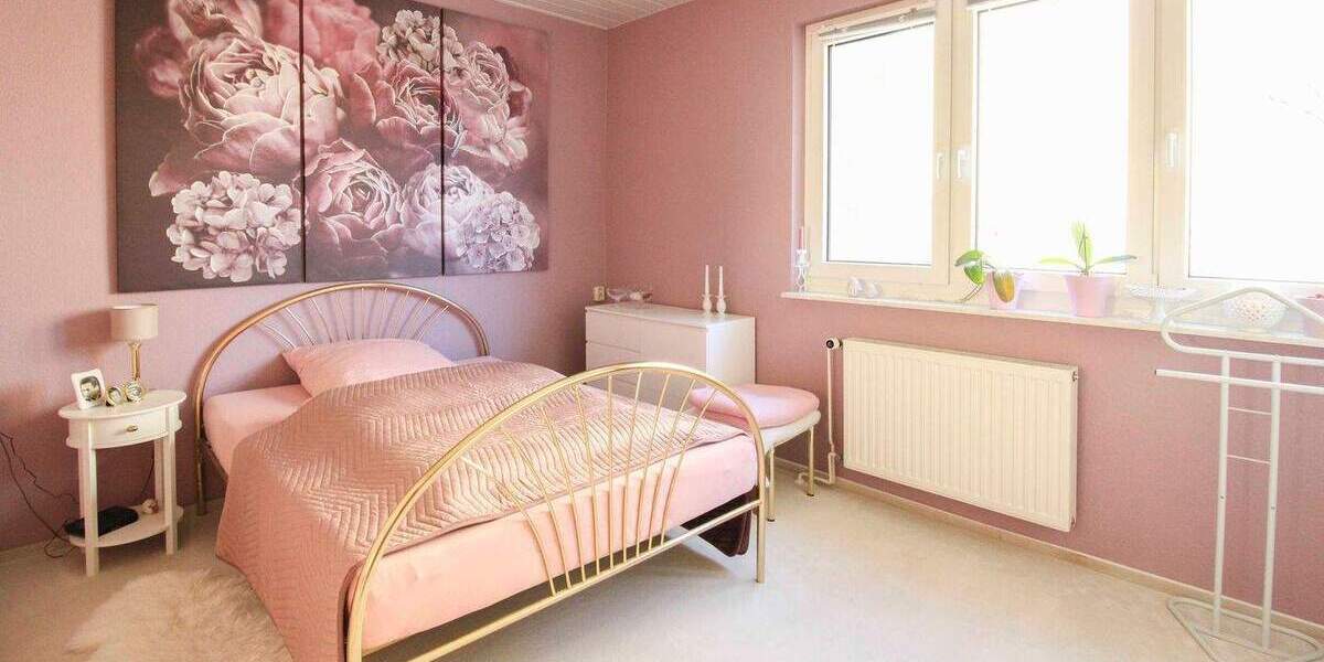 Familienfreundliches, bezugsfreies Einfamilienhaus mit großem Garten und beheiztem Wintergarten 4 zimmer