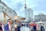 Spectacular City Center Apartment Hackescher Markt: View, Balcony & Parking