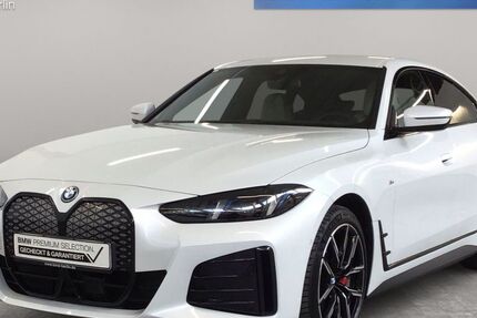 BMW i4 9.026 km 48.900 € Berlin 14057