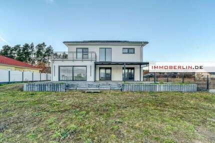 Haus Trebbin - 6 Zimmer, 221 m&sup2;, 785.000&euro; | Angebot:25211369