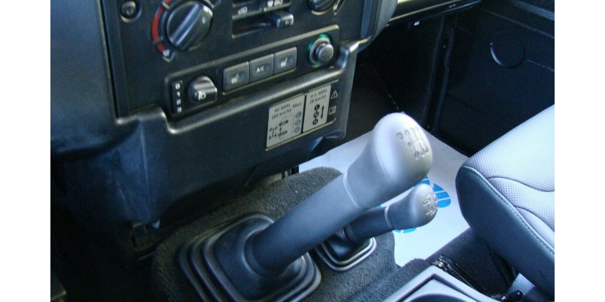 Land Rover Defender 110 E Station Wagon 7-Sitzer LED Leder AH 119.107 km 53.980 &euro; Falkensee 14612