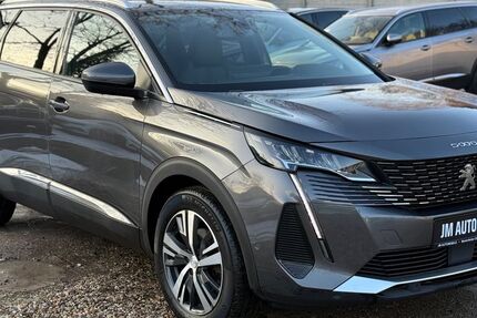 Peugeot 5008 105.748 km 20.490 € Berlin 12349
