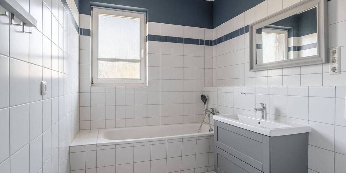 Etagenwohnung Kleinmachnow - 3 Zimmer, 97 m&sup2;, 450.000&euro; | Angebot:26869994