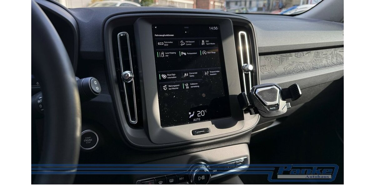 Volvo XC40 Essential 2WD 8G*LED*Virtuall*PDC*BT*Tempo* 15.156 km 26.990 &euro; Berlin 13187