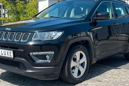 Jeep Compass 159.345 km 10.790 € Berlin 13597