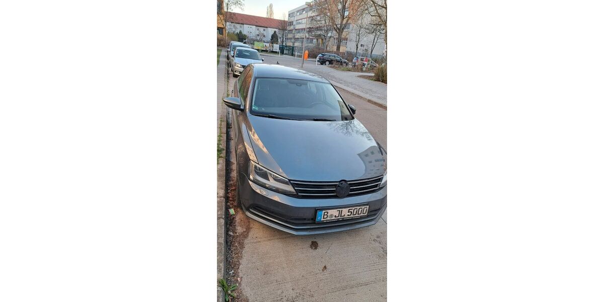 VW Jetta 118.000 km 8.700 &euro; Berlin 10365