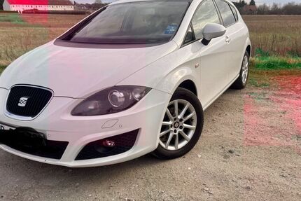 Seat Leon 115.270 km 5.999 &euro; Groß Kreutz 14550