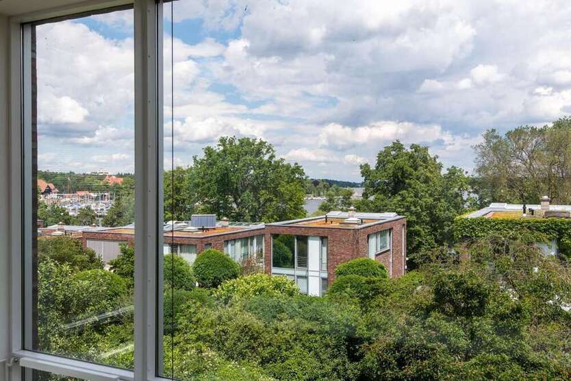 Haus zum Kaufen in Berlin 1.999.000 € 239.49 m²