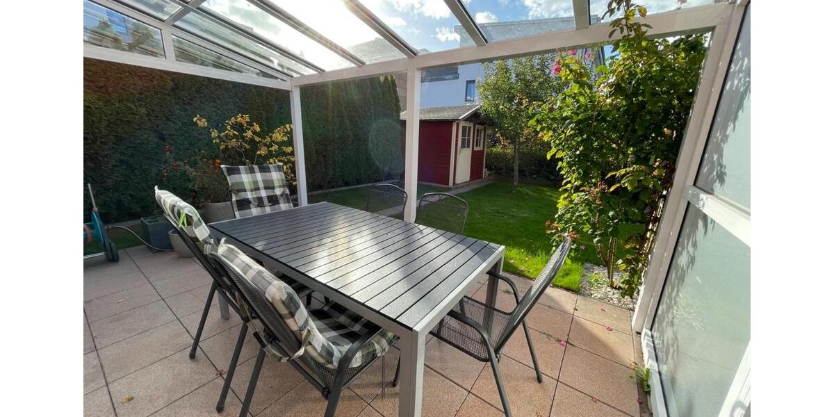 Reihenhaus Berlin Spandau - 5 Zimmer, 142 m&sup2;, 2.700&euro; | Angebot:24382711