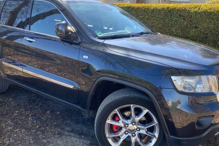 Jeep Grand Cherokee 189.000 km 8.950 &euro; Berlin 13125