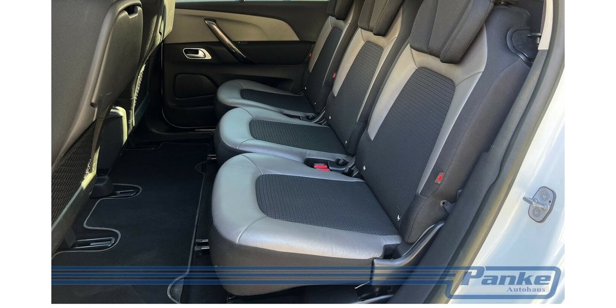 Citroen C4 Picasso Exclusive 150*ACC*NAV*360°*TotW*SHZ* 120.456 km 8.990 &euro; Berlin 13187