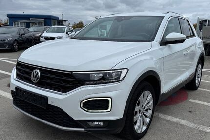 VW T-Roc 156.747 km 16.800 € Berlin 12277